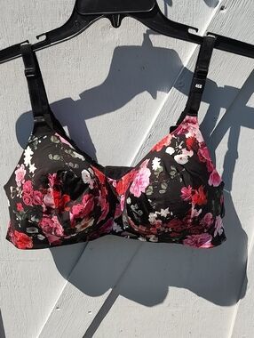 torrid Curve Black Floral Wireless Bra with Pink & Red Roses NWT Size 46B